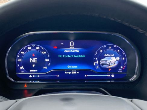 Used 2024 Chevrolet Tahoe Premier w/ Premium Package 2 image 17