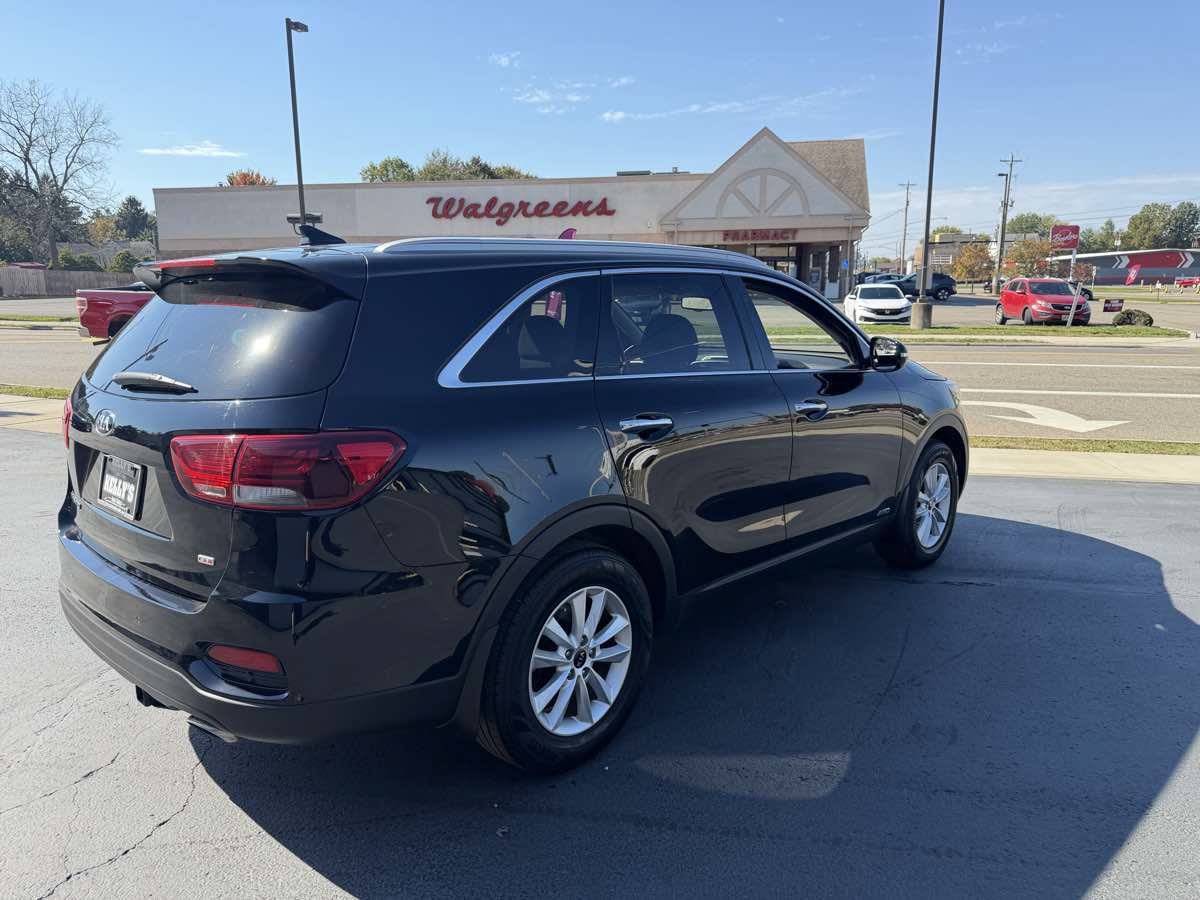 Used 2019 Kia Sorento AWD w/ LX Convenience Package image 5