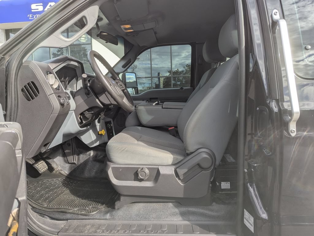 Used 2019 Ford F650 2WD SuperCab Super Duty image 16