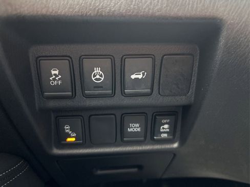 Used 2019 Nissan Pathfinder Platinum image 43