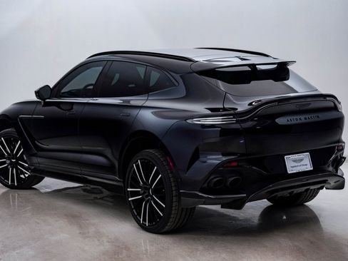 Used 2024 Aston Martin DBX 707 image 10