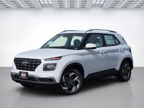 New 2026 Hyundai Venue SEL FWD image 8