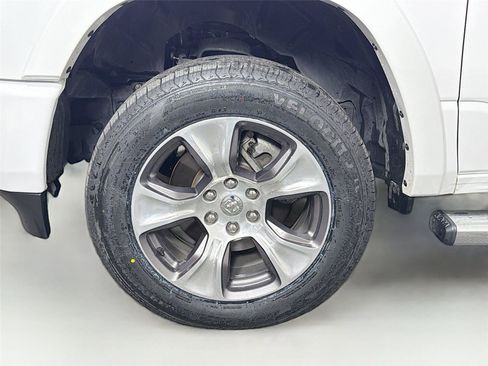 Used 2021 RAM 1500 Laramie w/ Sport Appearance Package AWD/4WD image 33