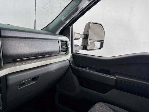 Used 2023 Ford F350 XLT w/ FX4 Off-Road Package AWD/4WD image 36