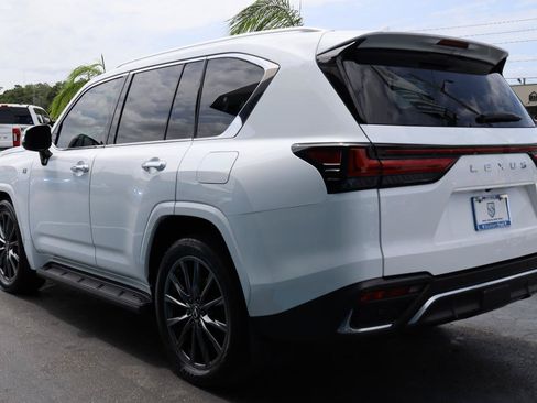Used 2023 Lexus LX 600 F Sport w/ Accessory Package (Z1) AWD/4WD image 4