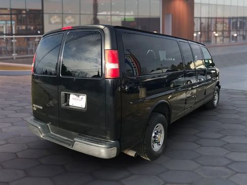 Used 2017 Chevrolet Express 3500 LT w/ LT Preferred Equipment Group image 5