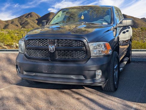 Used 2018 RAM 1500 Express image 2