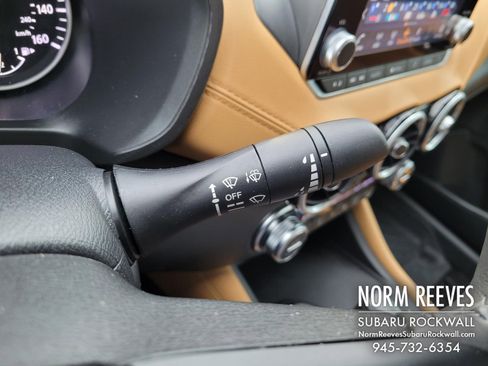 Used 2024 Nissan Sentra SV w/ SV Premium Package image 32