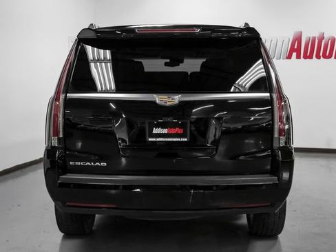 Used 2018 Cadillac Escalade Luxury image 10