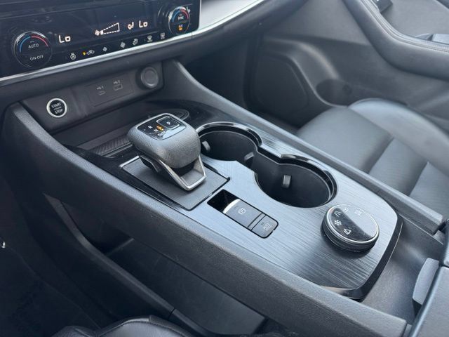 Used 2023 Nissan Rogue SV w/ SV Premium Package AWD/4WD image 21