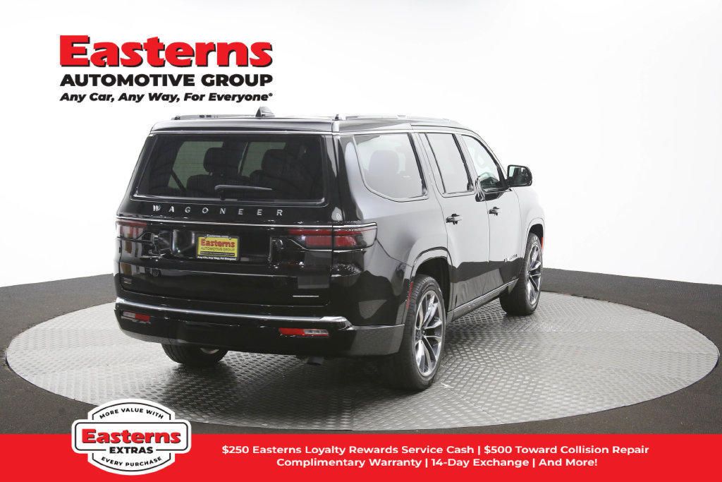 Used 2024 Jeep Wagoneer Series III w/ Premium Group I AWD/4WD image 47