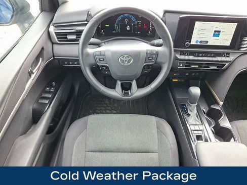 Used 2025 Toyota Camry LE w/ Convenience Package FWD image 3
