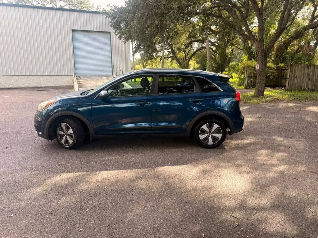 Used 2018 Kia Niro LX FWD image 8