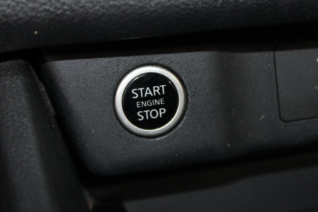Used 2023 Nissan Rogue SV AWD/4WD image 35