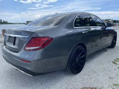 Used 2019 Mercedes-Benz E 300 4MATIC w/ Premium 1 Package image 6