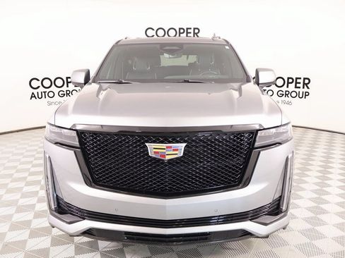 Used 2023 Cadillac Escalade Sport AWD/4WD image 9
