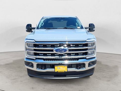 Certified 2025 Ford F350 Lariat w/ FX4 Off-Road Package AWD/4WD image 8