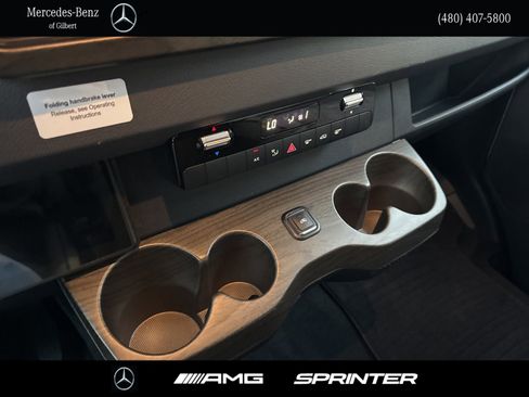 Used 2024 Mercedes-Benz Sprinter 3500 image 38