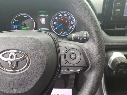 Used 2019 Toyota RAV4 XLE image 21
