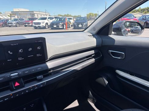 Used 2025 Kia K4 FWD image 35
