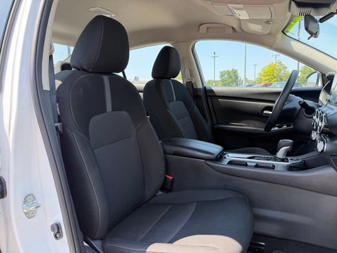 Used 2025 Nissan Sentra SV FWD image 30