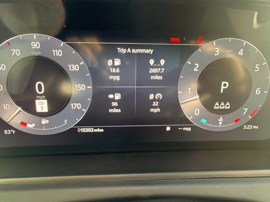 Used 2024 Land Rover Range Rover Velar Dynamic SE AWD/4WD image 7