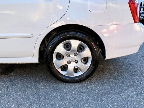 Used 2006 Kia Spectra EX image 25