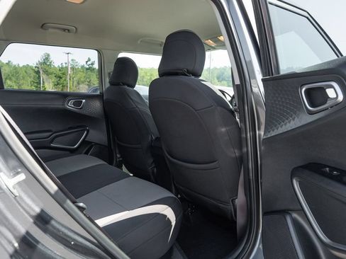 Used 2021 Kia Soul S FWD image 13