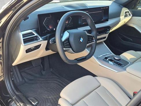 Used 2025 BMW 330i xDrive Sedan w/ Convenience Package AWD/4WD image 9
