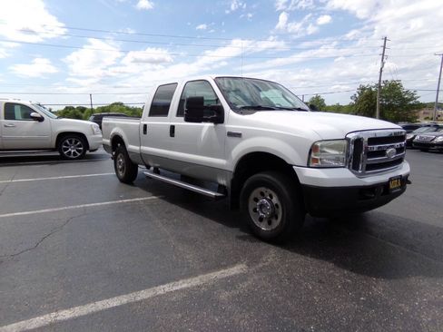 Used 2005 Ford F250 XLT AWD/4WD image 4