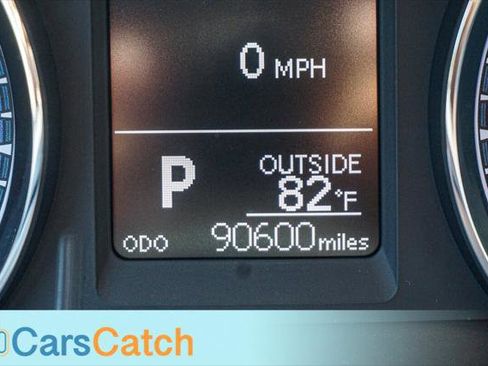 Used 2018 Toyota Corolla LE w/ Carpet Mat Package (TMS) FWD image 26
