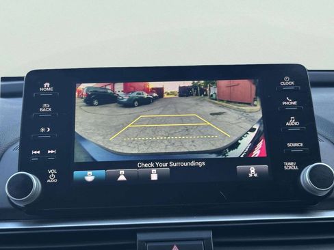 Used 2020 Honda Accord EX image 36