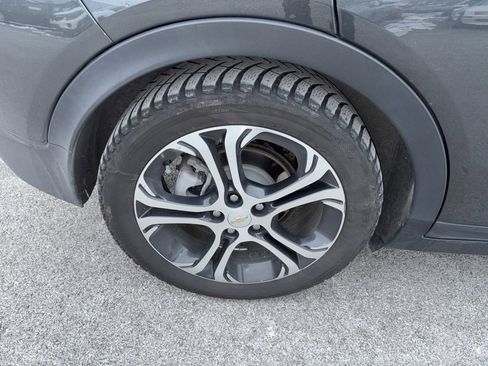 Used 2019 Chevrolet Bolt Premier w/ Infotainment Package image 10