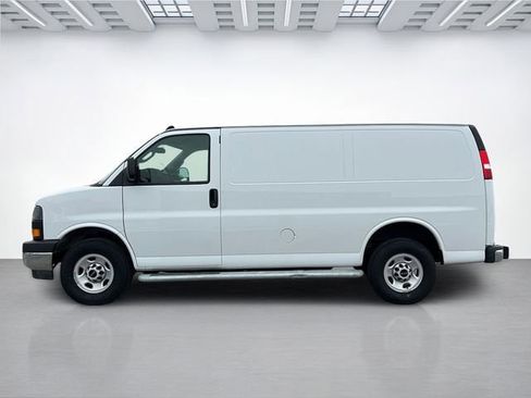 Used 2024 GMC Savana 2500 w/ Driver Convenience Package RWD image 7