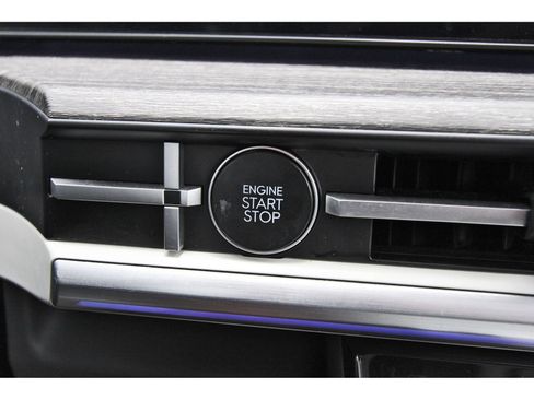 Used 2024 Hyundai Santa Fe Calligraphy FWD image 20