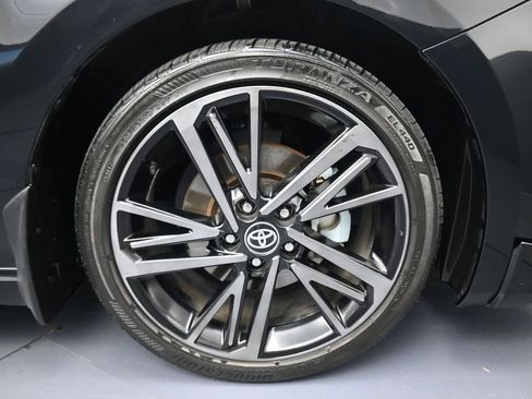 Used 2025 Toyota Camry XSE FWD image 5