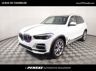 Used 2022 BMW X5 sDrive40i w/ Parking Assistance Package video 1