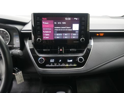 Used 2022 Toyota Corolla SE FWD image 16