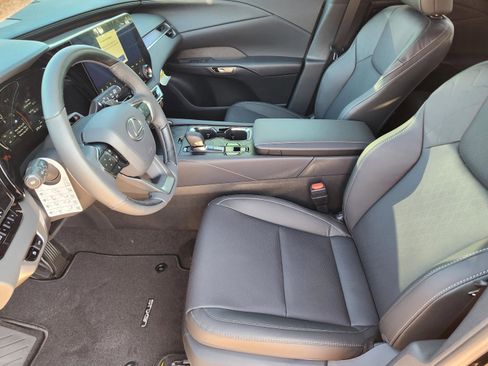 New 2026 Lexus RX 350 FWD image 5