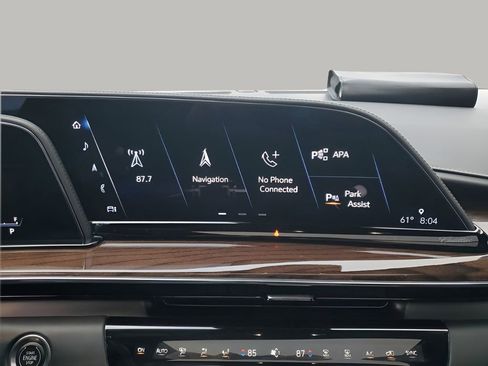 Certified 2022 Cadillac Escalade ESV Sport Platinum w/ LPO, ONYX Package image 40