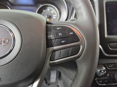 Used 2022 Jeep Cherokee Latitude Lux image 19