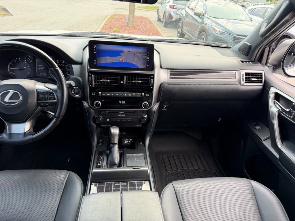 Used 2022 Lexus GX 460 Premium w/ Premium Package AWD/4WD image 21
