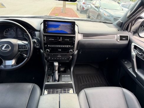 Used 2022 Lexus GX 460 Premium w/ Premium Package AWD/4WD image 21