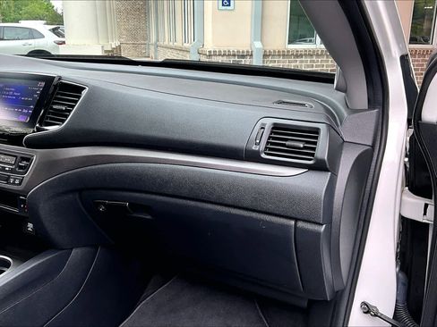 Used 2023 Honda Ridgeline RTL image 18