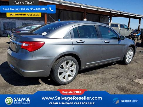 Used 2013 Chrysler 200 Touring image 4