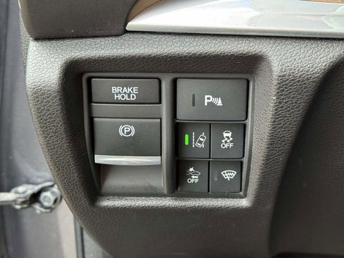 Used 2017 Acura MDX SH-AWD w/ Advance Package image 23