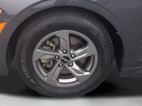Used 2023 Kia K5 LXS image 10