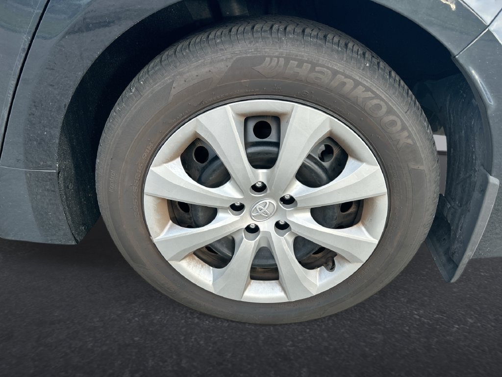 Used 2026 Toyota Corolla LE FWD image 10