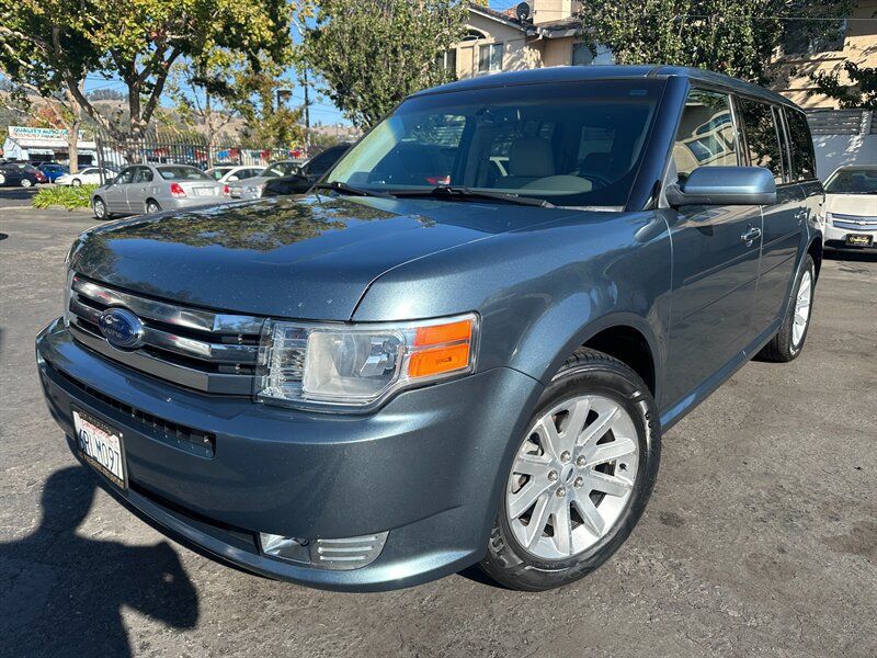 Used 2010 Ford Flex SEL FWD image 1