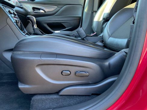 Used 2019 Buick Encore Preferred w/ Safety Package AWD/4WD image 17